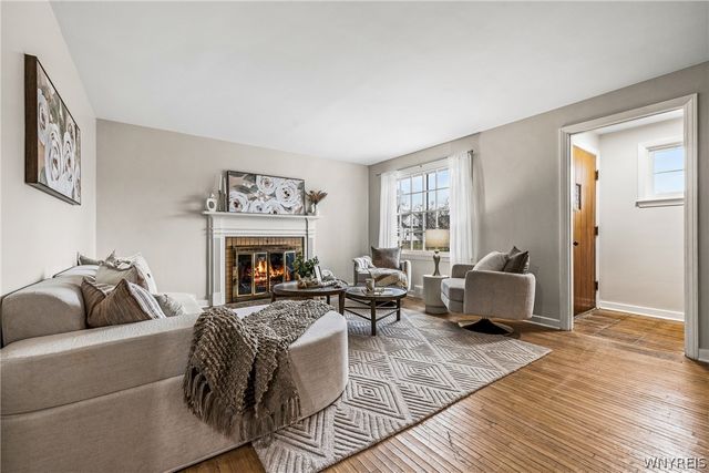 123 Columbia Parkway, West Seneca, NY 14224