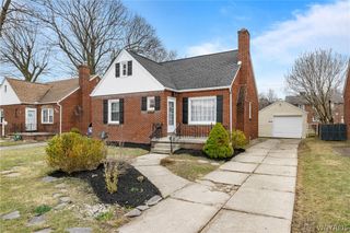 123 Columbia Parkway, West Seneca, NY 14224