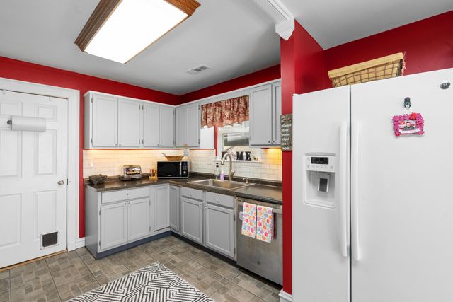 111 Canaberry Circle, Summerville, SC 29483