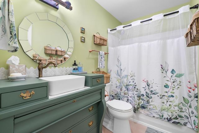 111 Canaberry Circle, Summerville, SC 29483