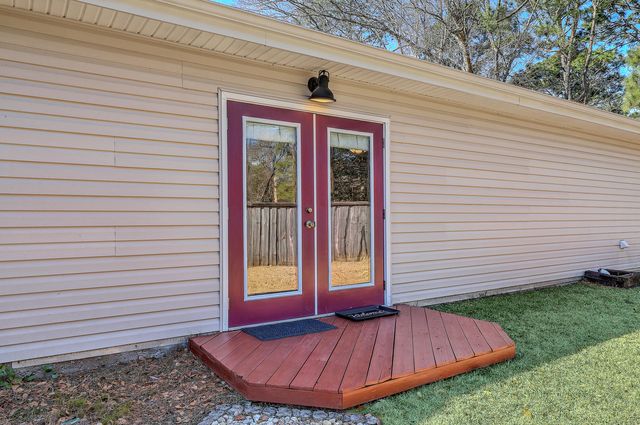 111 Canaberry Circle, Summerville, SC 29483