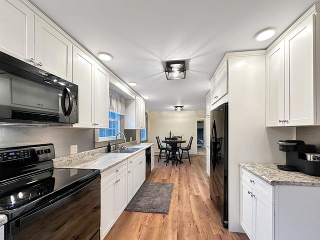 386 South Hill Road, Colebrook, NH 03576