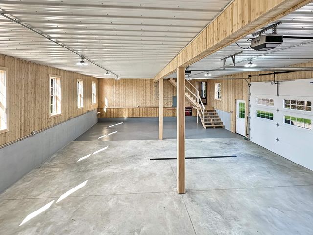 386 South Hill Road, Colebrook, NH 03576