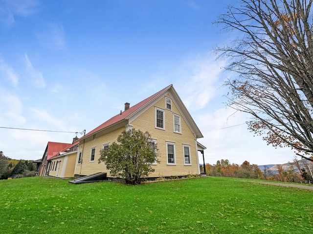 386 South Hill Road, Colebrook, NH 03576