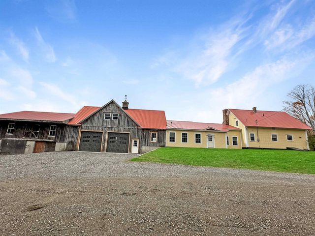 386 South Hill Road, Colebrook, NH 03576