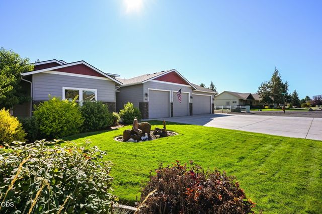 9516 13th Street, Terrebonne, OR 97760