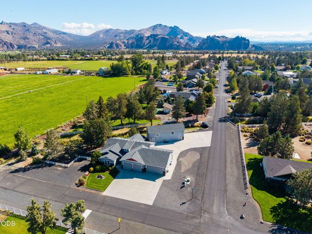9516 13th Street, Terrebonne, OR 97760