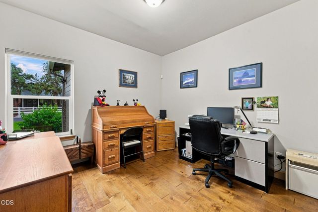 9516 13th Street, Terrebonne, OR 97760