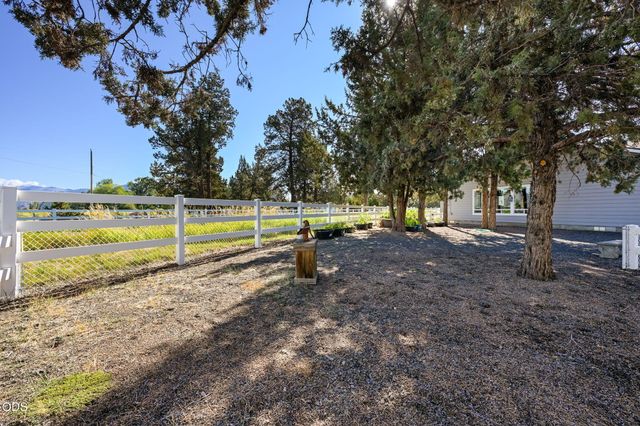 9516 13th Street, Terrebonne, OR 97760