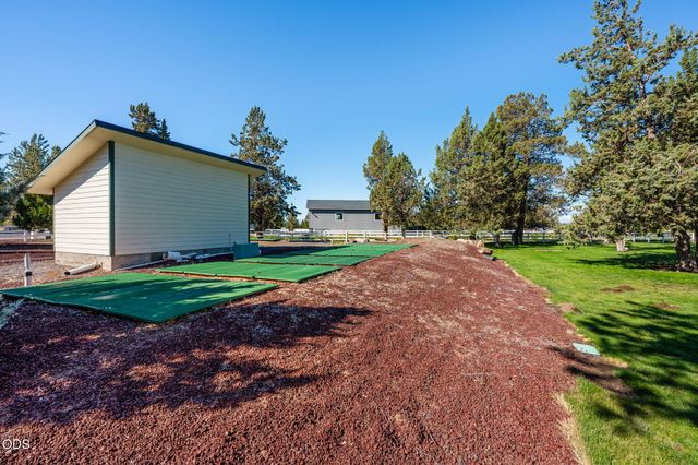 9516 13th Street, Terrebonne, OR 97760