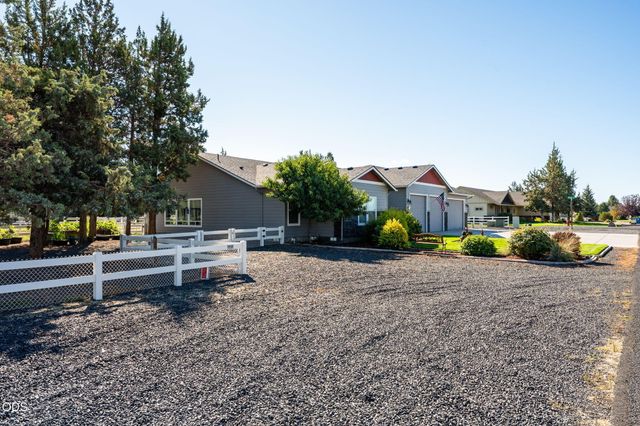 9516 13th Street, Terrebonne, OR 97760