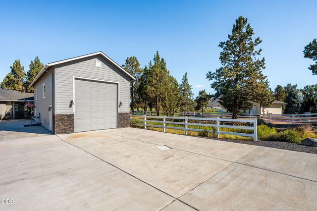 9516 13th Street, Terrebonne, OR 97760
