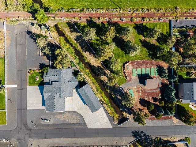 9516 13th Street, Terrebonne, OR 97760