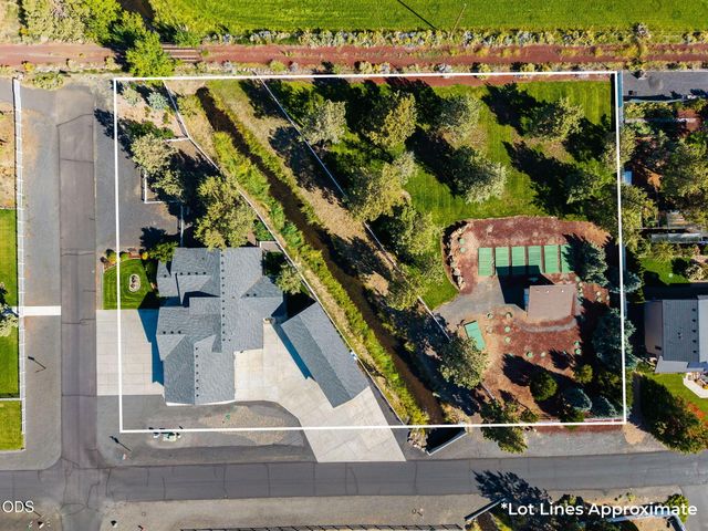 9516 13th Street, Terrebonne, OR 97760