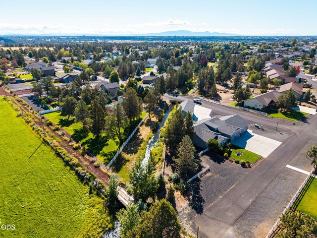 9516 13th Street, Terrebonne, OR 97760