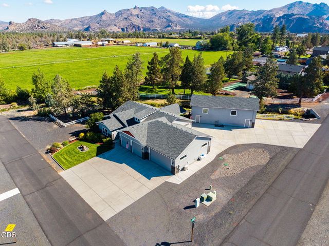 9516 13th Street, Terrebonne, OR 97760