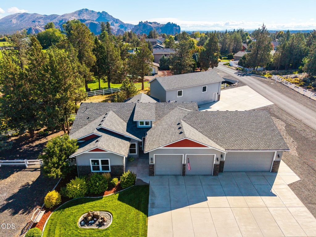 9516 13th Street, Terrebonne, OR 97760