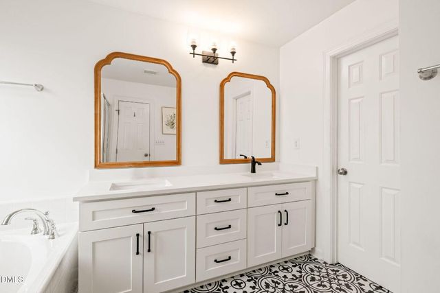 912 Brittley Way, Apex, NC 27502