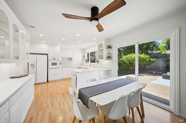 14 Angelica Ct, Novato, CA 94947