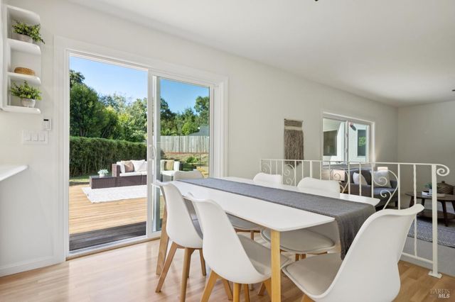 14 Angelica Ct, Novato, CA 94947