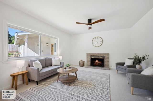 14 Angelica Ct, Novato, CA 94947