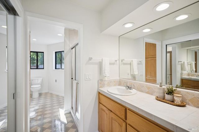 14 Angelica Ct, Novato, CA 94947