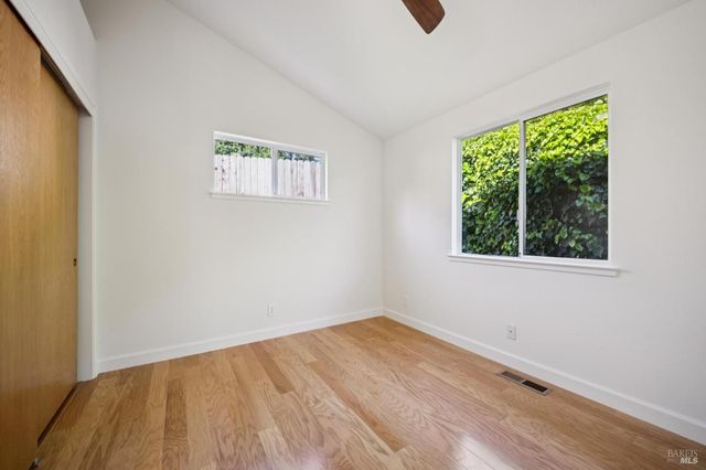 14 Angelica Ct, Novato, CA 94947