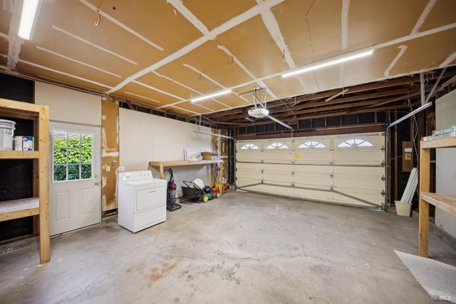 14 Angelica Ct, Novato, CA 94947