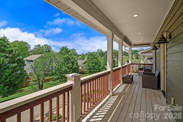 20 Greenwood Fields Drive, Asheville, NC 28804