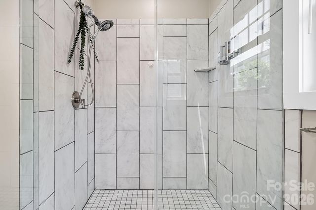 20 Greenwood Fields Drive, Asheville, NC 28804