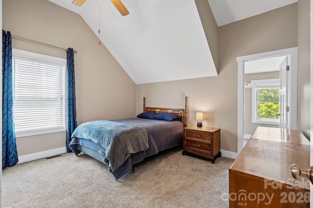 20 Greenwood Fields Drive, Asheville, NC 28804