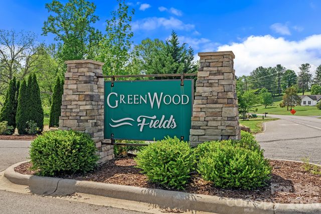 20 Greenwood Fields Drive, Asheville, NC 28804