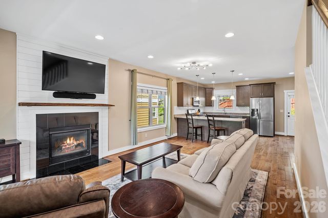 20 Greenwood Fields Drive, Asheville, NC 28804