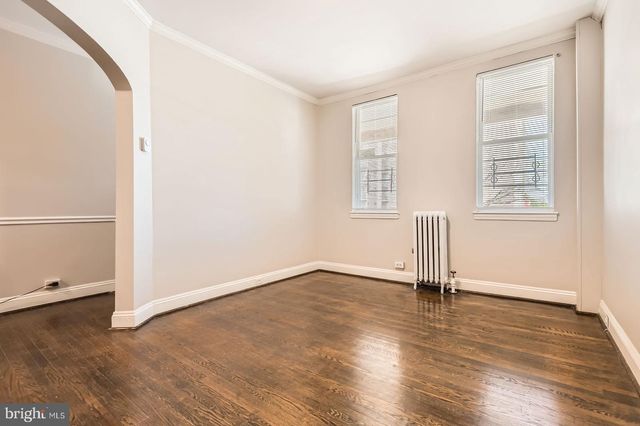 2464 LAKEVIEW AVE, Baltimore, MD 21217