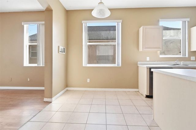 2104 MALLARD CREEK CIRCLE, Kissimmee, FL 34743