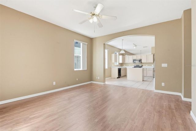 2104 MALLARD CREEK CIRCLE, Kissimmee, FL 34743