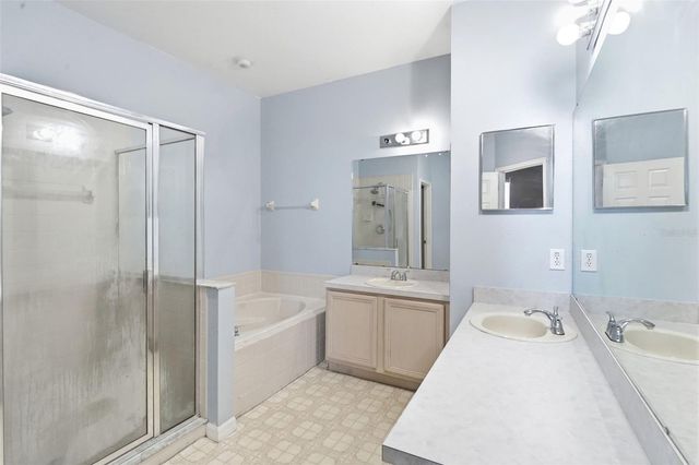 2104 MALLARD CREEK CIRCLE, Kissimmee, FL 34743