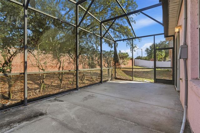 2104 MALLARD CREEK CIRCLE, Kissimmee, FL 34743