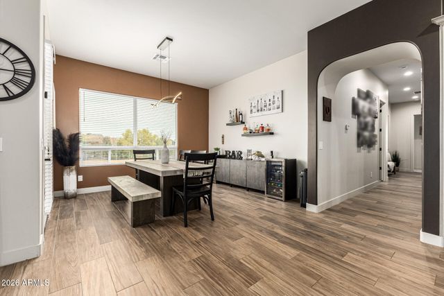 25583 W MADRE DEL ORO Drive, Wittmann, AZ 85361