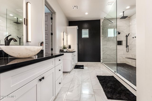 25583 W MADRE DEL ORO Drive, Wittmann, AZ 85361