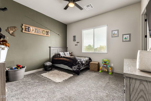 25583 W MADRE DEL ORO Drive, Wittmann, AZ 85361