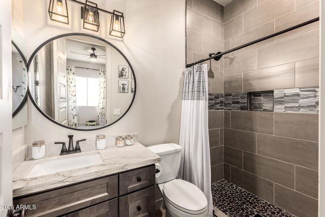 25583 W MADRE DEL ORO Drive, Wittmann, AZ 85361