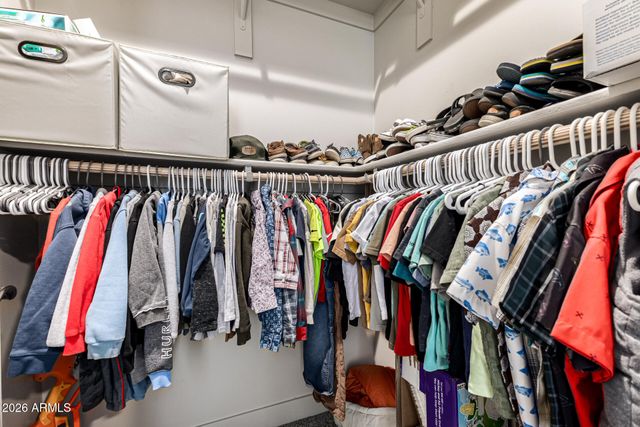 25583 W MADRE DEL ORO Drive, Wittmann, AZ 85361