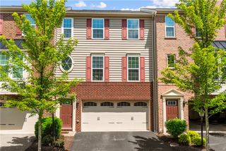 1703 Pointe View Drive, Adams Twp, PA 16046