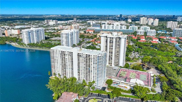 18151 NE 31st Court 301, Aventura, FL 33160
