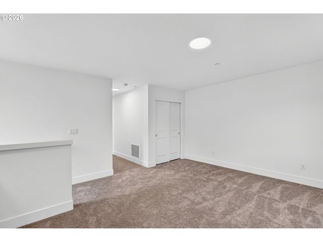 6207 Ne 43RD St, Vancouver, WA 98661