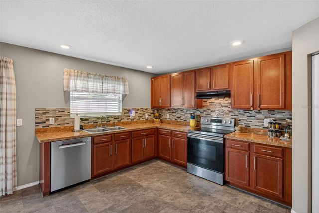 11154 RUNNING PINE DRIVE DRIVE, Riverview, FL 33569