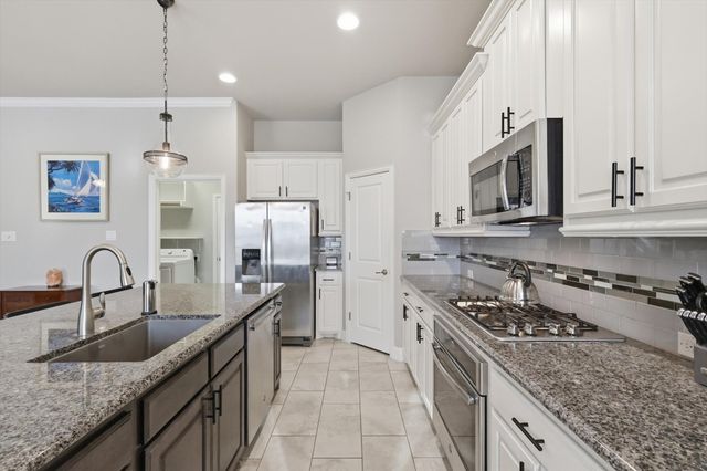 5505 Thistle Hill, Denton, TX 76210