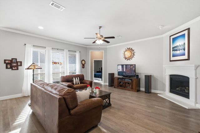 5505 Thistle Hill, Denton, TX 76210