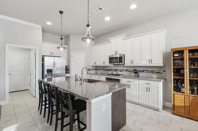 5505 Thistle Hill, Denton, TX 76210